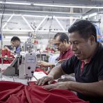 Capacidad de reproducir 45,000 prendas mensuales